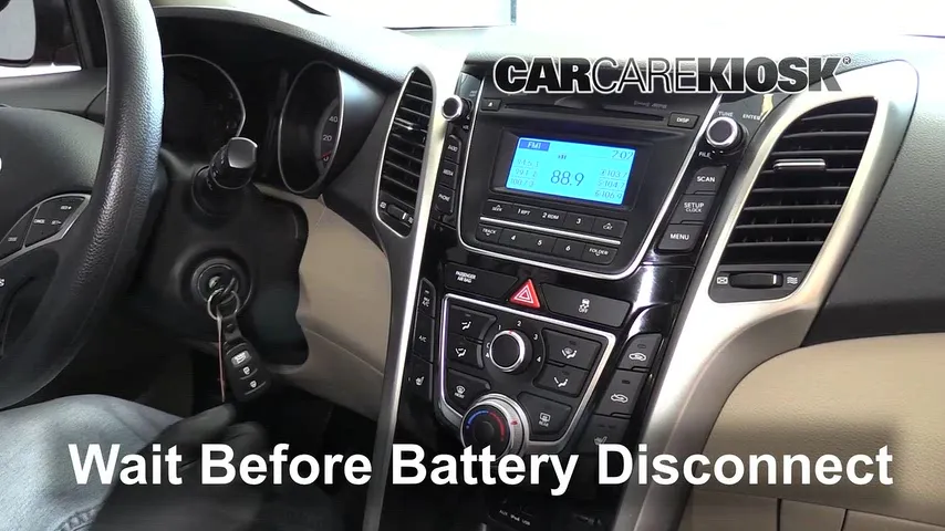 2013 Hyundai Elantra GT 1.8L 4 Cyl. Hatchback (4 Door) Battery Replace